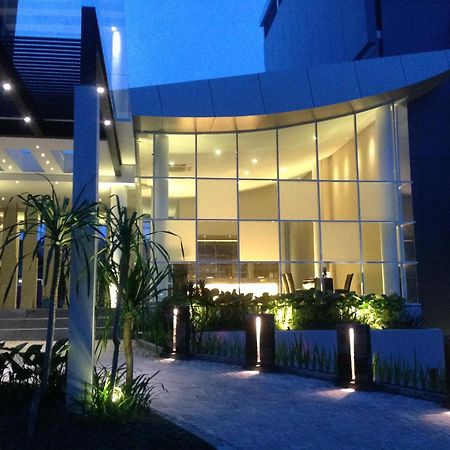 Grand Kecubung Hotel Pangkalanbuun Kültér fotó