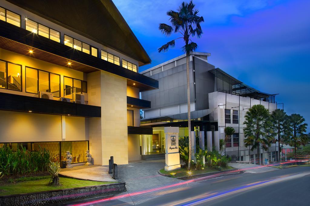 Grand Kecubung Hotel Pangkalanbuun Kültér fotó