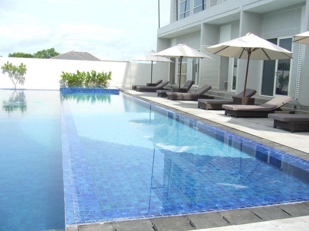 Grand Kecubung Hotel Pangkalanbuun Kültér fotó